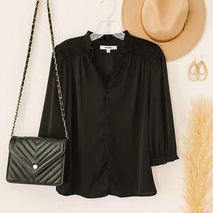 Elizabeth and James flowy chiffon top ❤️